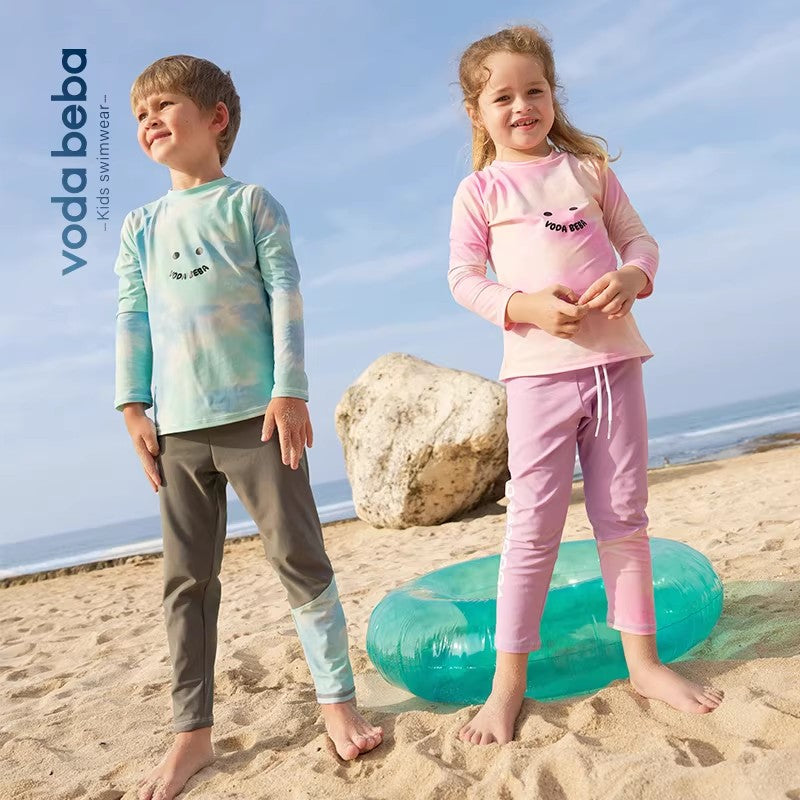 Two-piece sunscreen swimsuit for boys and girls