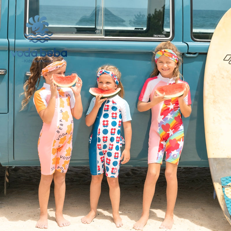 Short-sleeved one-piece girls' swimsuit