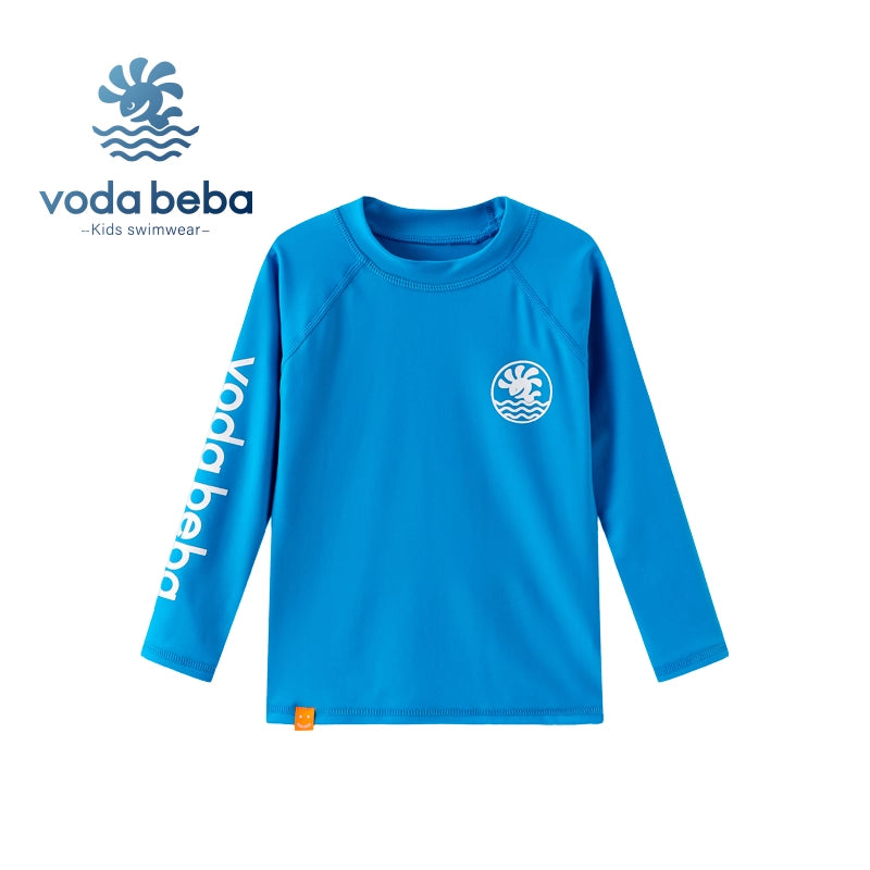 Bright-colored sunscreen long sleeved shirt